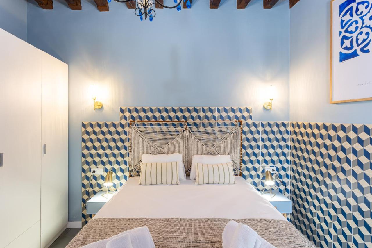 Double Room,1429888354:JPEG