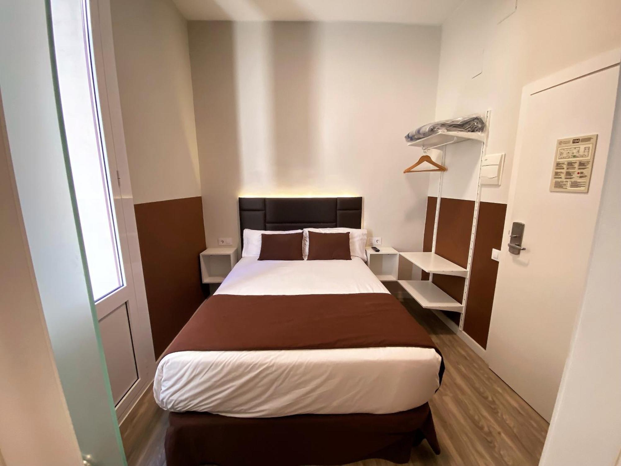 Double Room,1432082974:JPEG