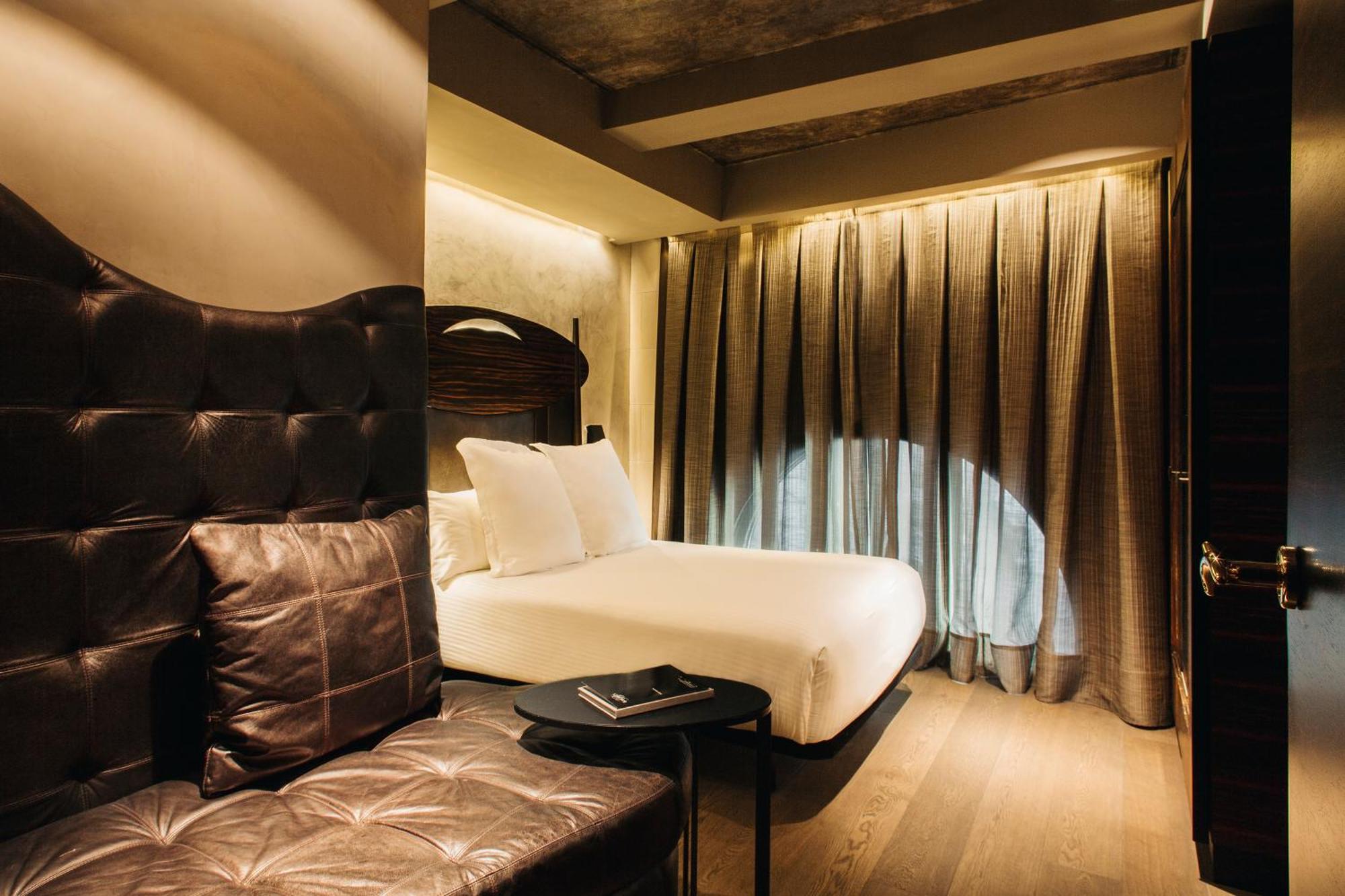Standard Single Room,1432164097:JPEG
