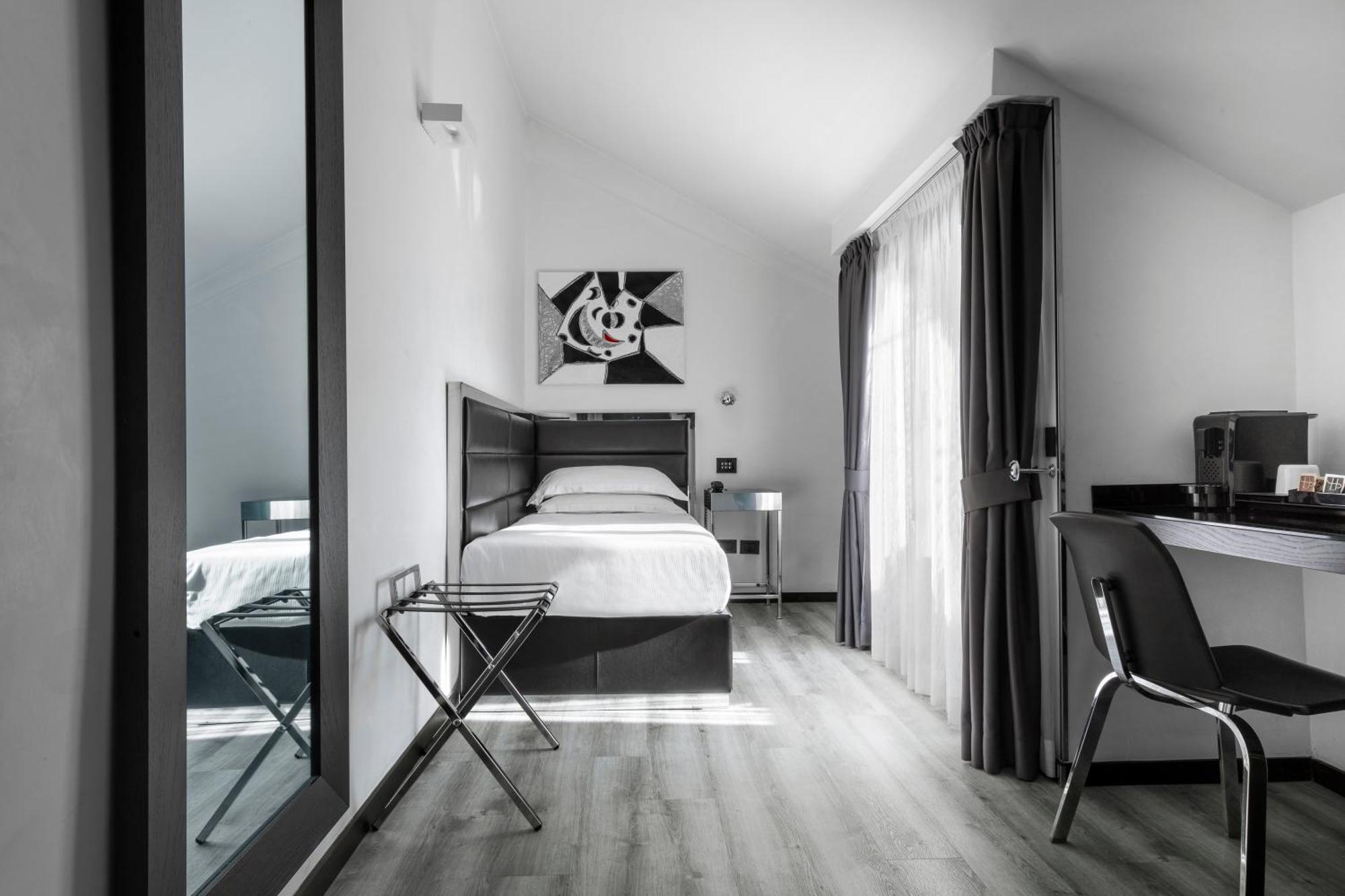 Single Room,1433166667:JPEG