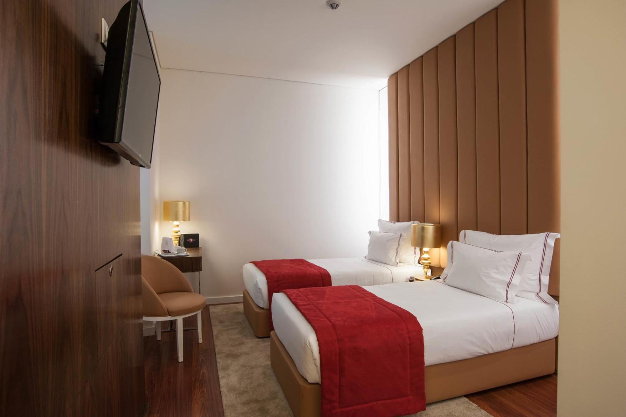 Twin Room Interior View,1209140962:JPEG