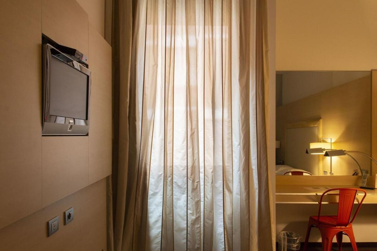 Standard Double Room,1433450686:JPEG