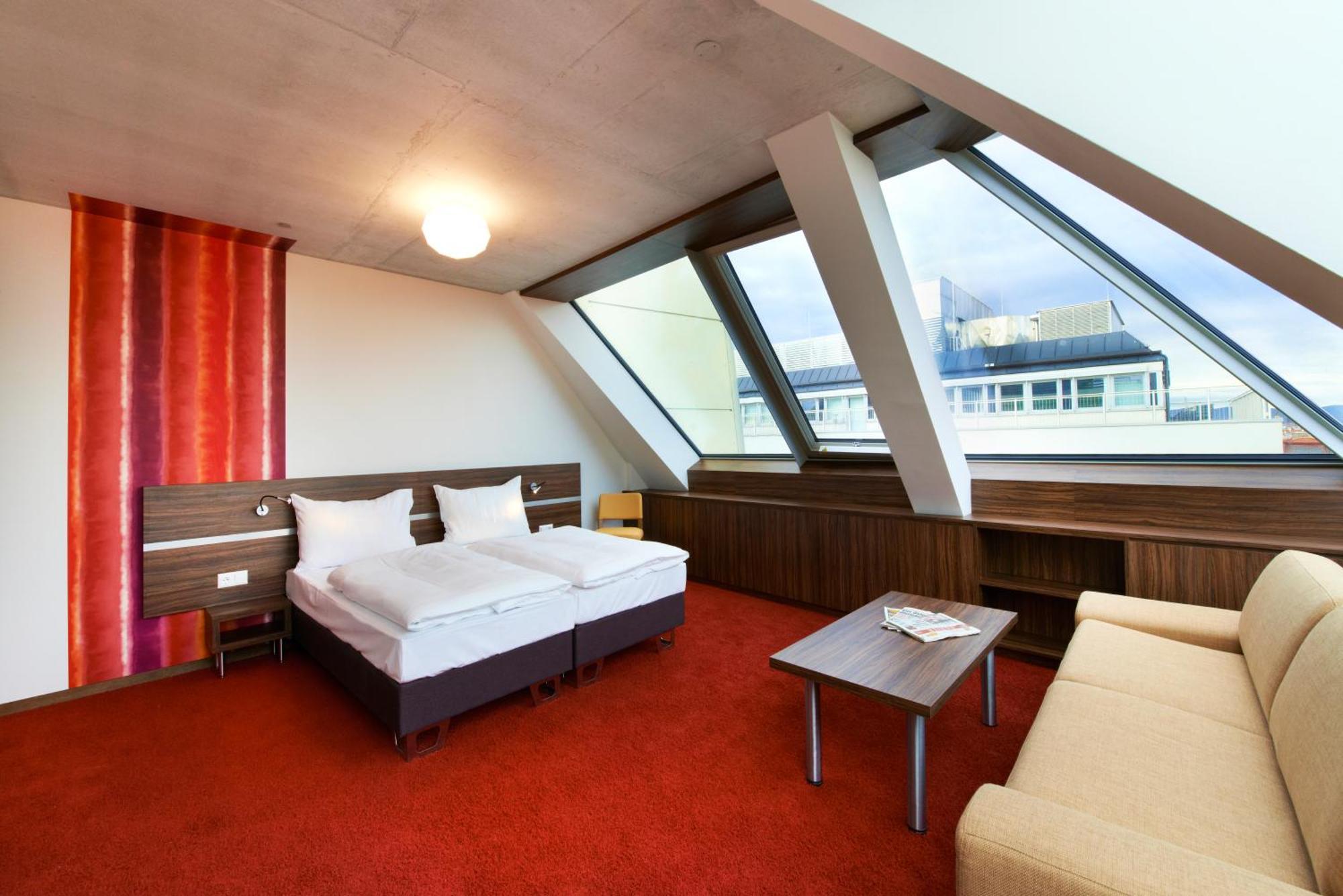Junior Suite,1658082894:JPEG