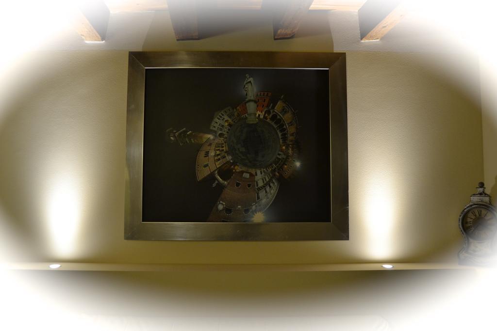 Double Room,1226729585:JPEG