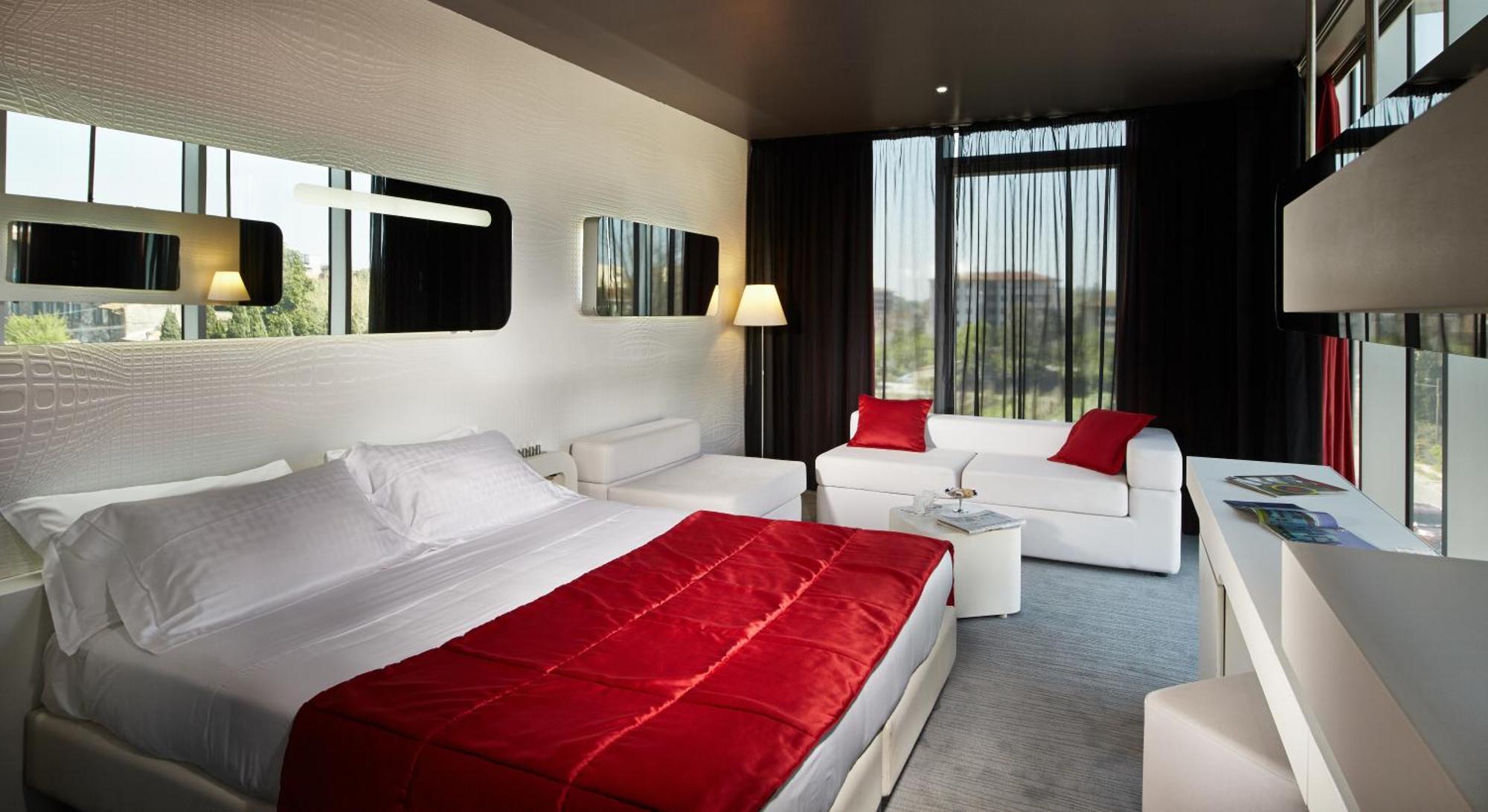 Junior Suite,693898353:JPEG