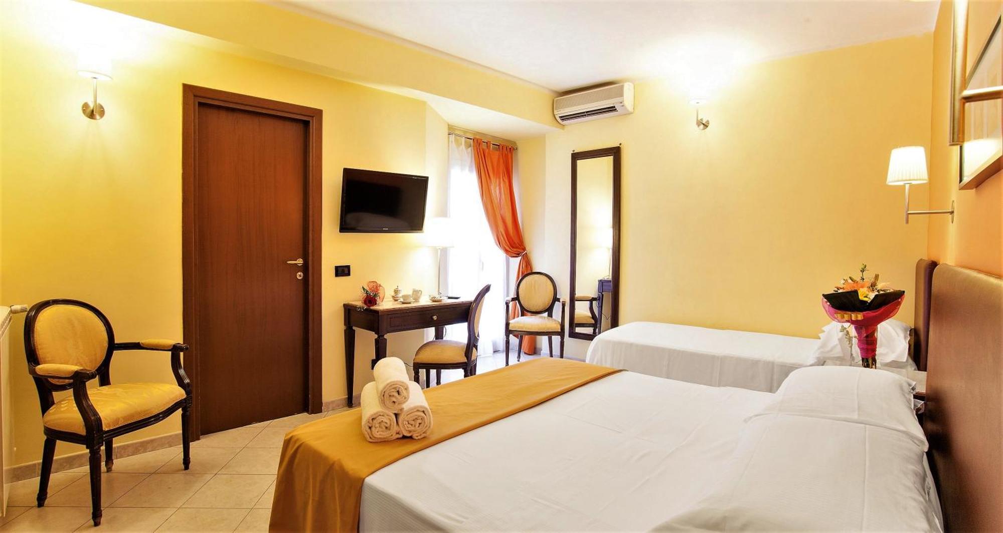 Triple Room,1437599014:JPEG