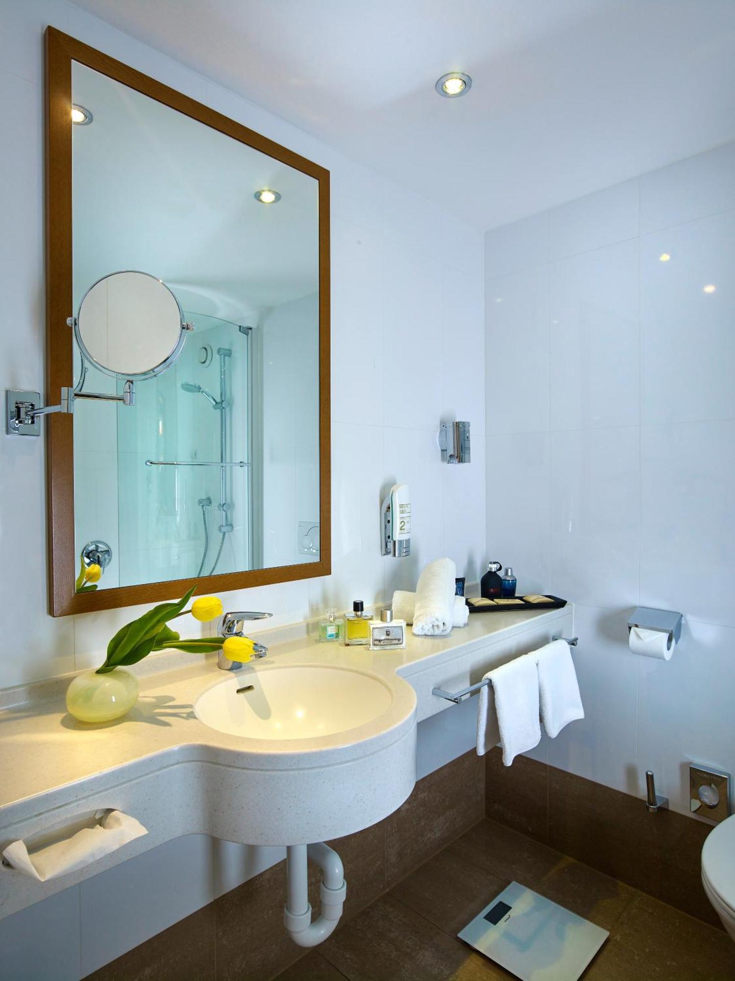 Small Double Room,378681145:JPEG