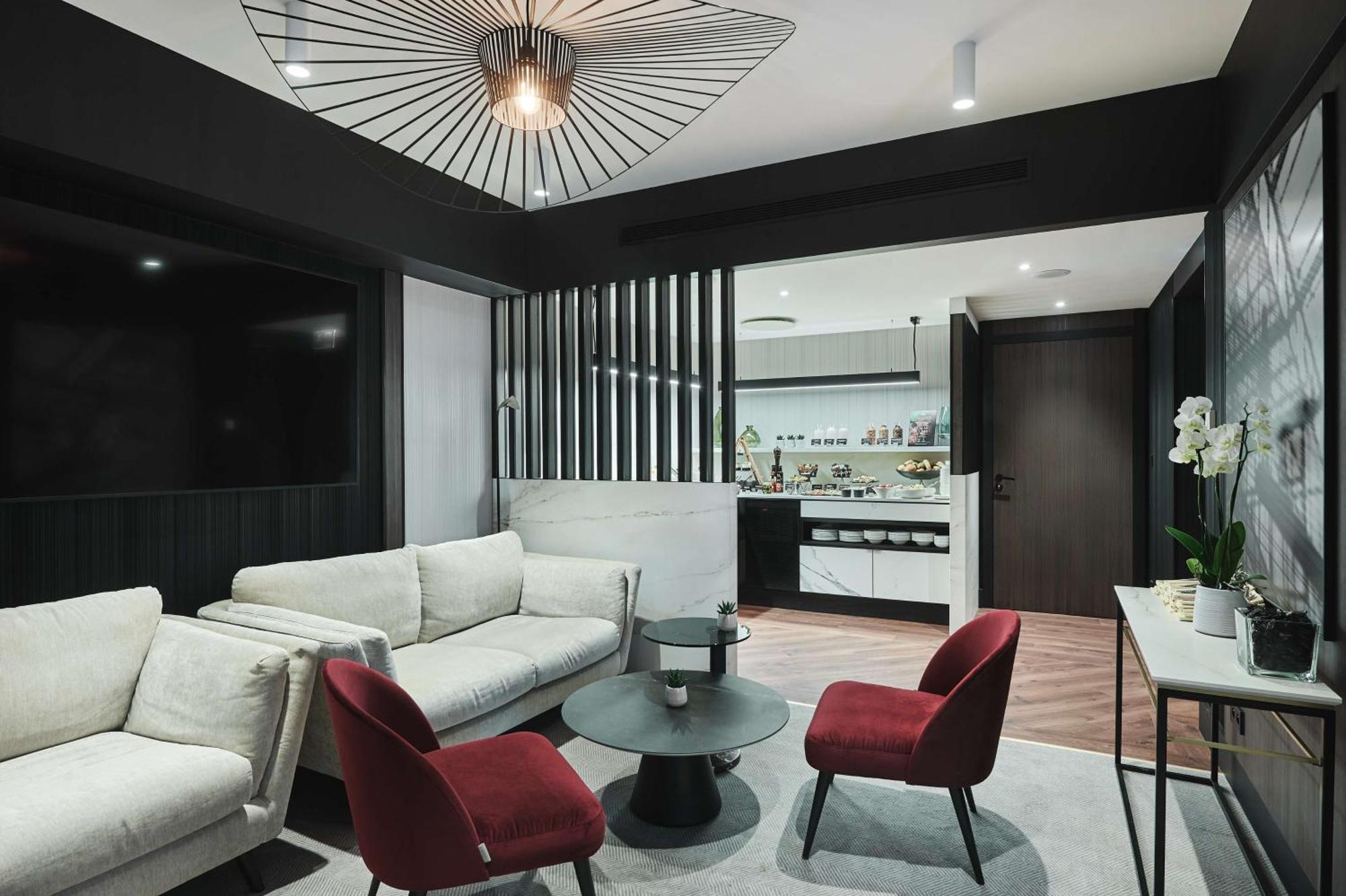 Executive Room City Center View Lounge Access