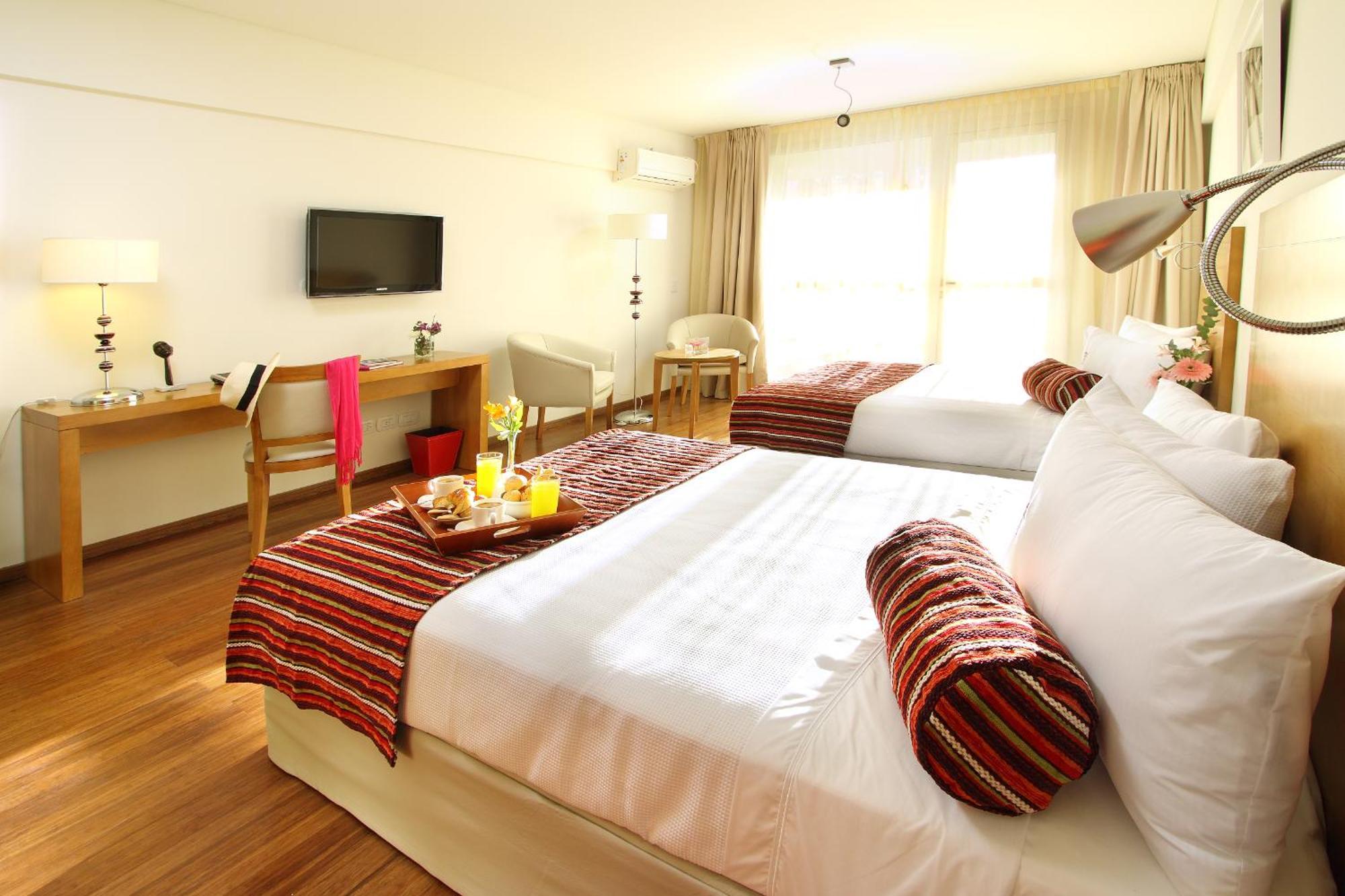 Deluxe Room,1439455336:JPEG