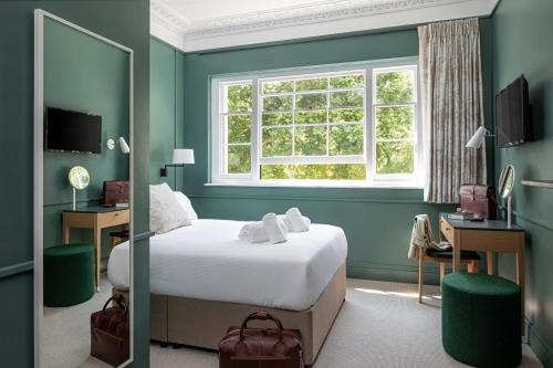 Double Room,1445236483:JPEG