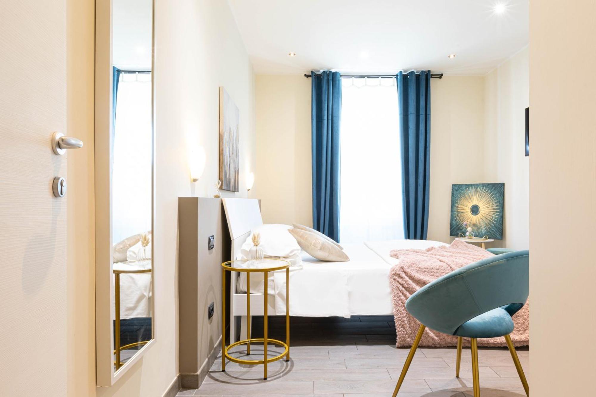 Double Room,1446439762:JPEG