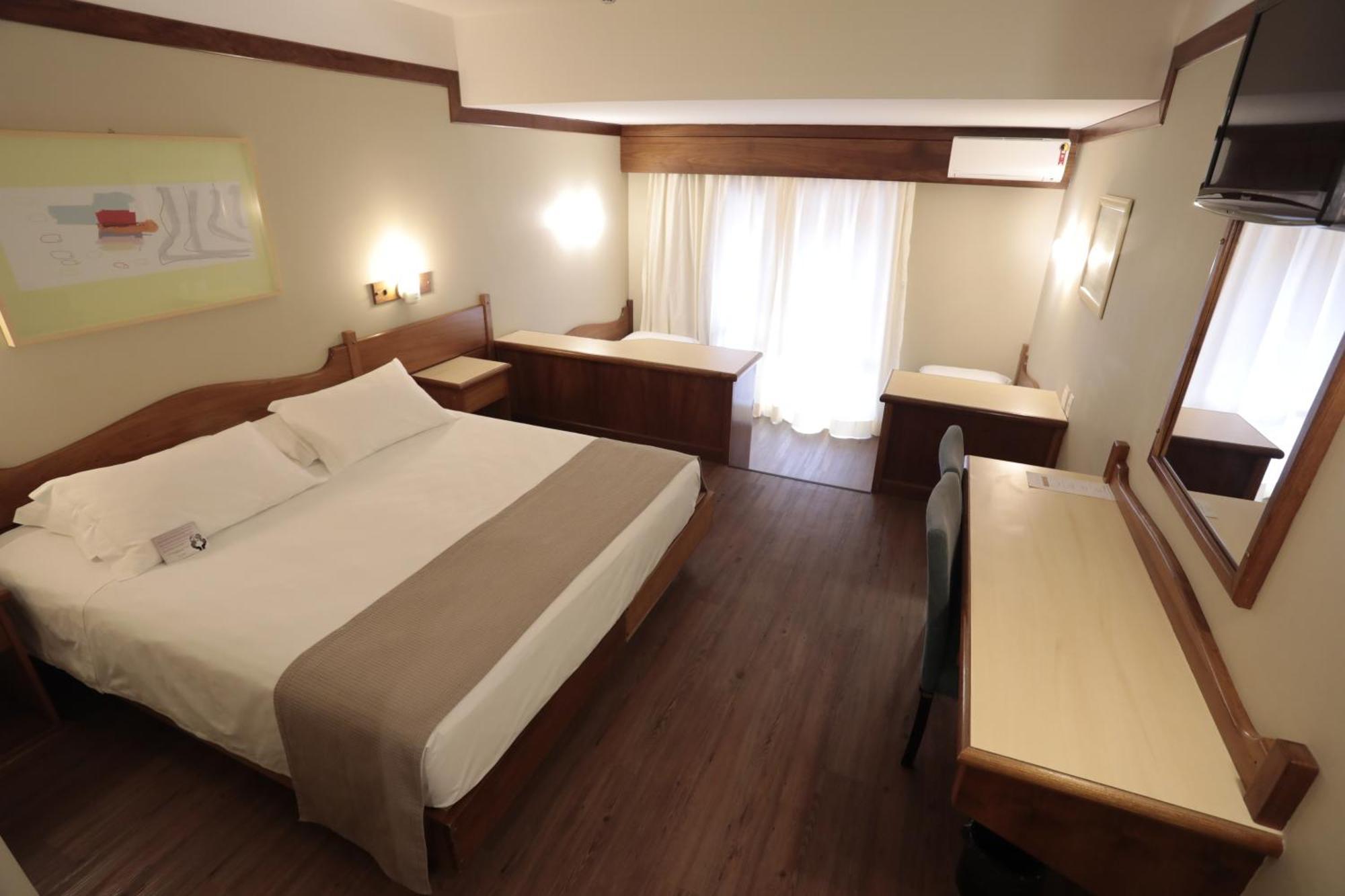 Luxury Twin Room,1059479857:JPEG