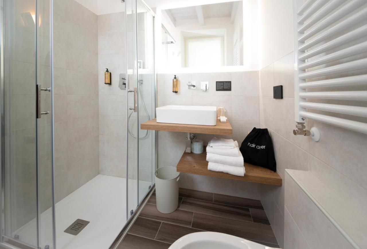 Deluxe Room,1460132995:JPEG