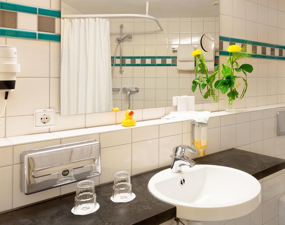 Standard Single Room,146176787:JPEG