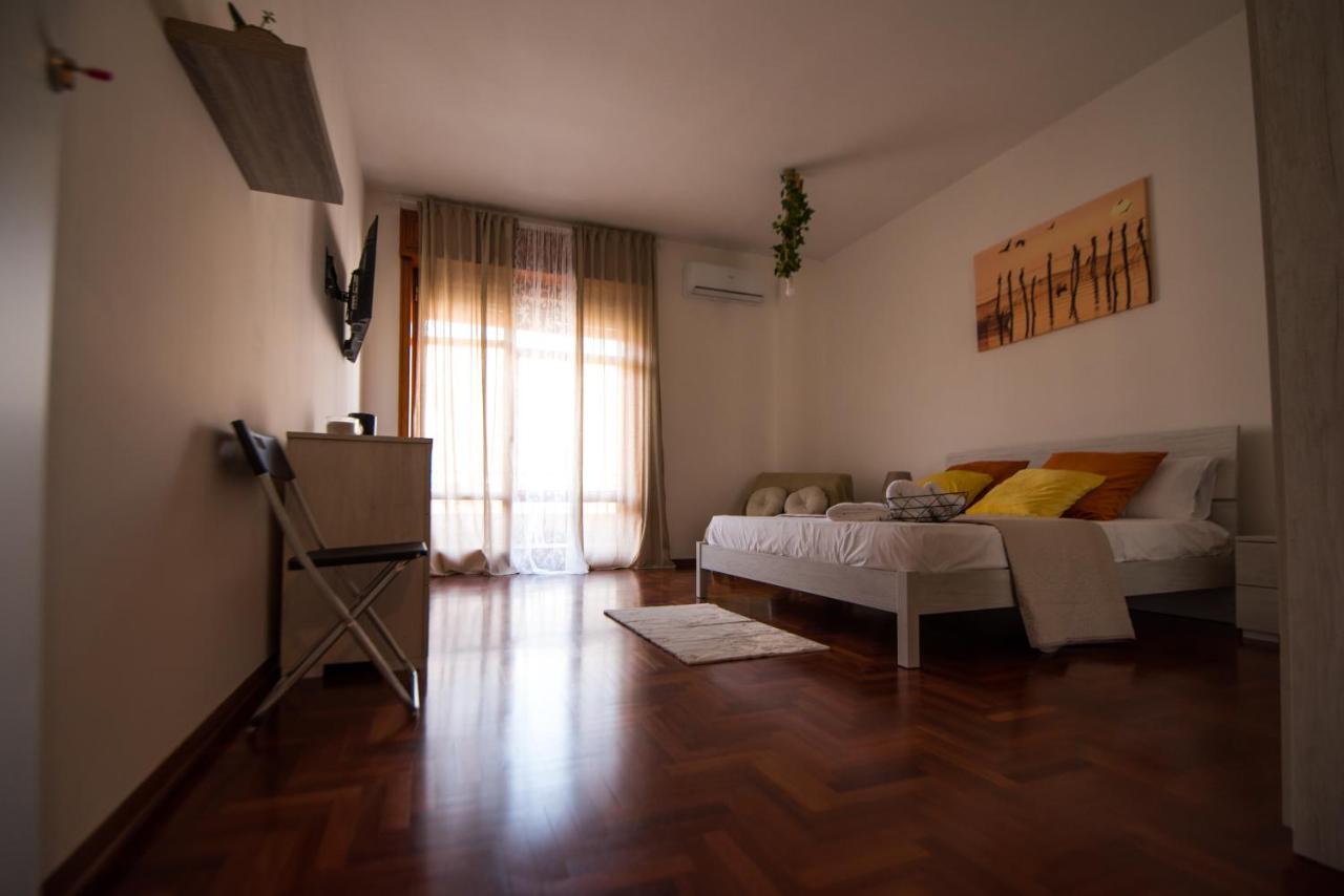 Double Room,1466211044:JPEG