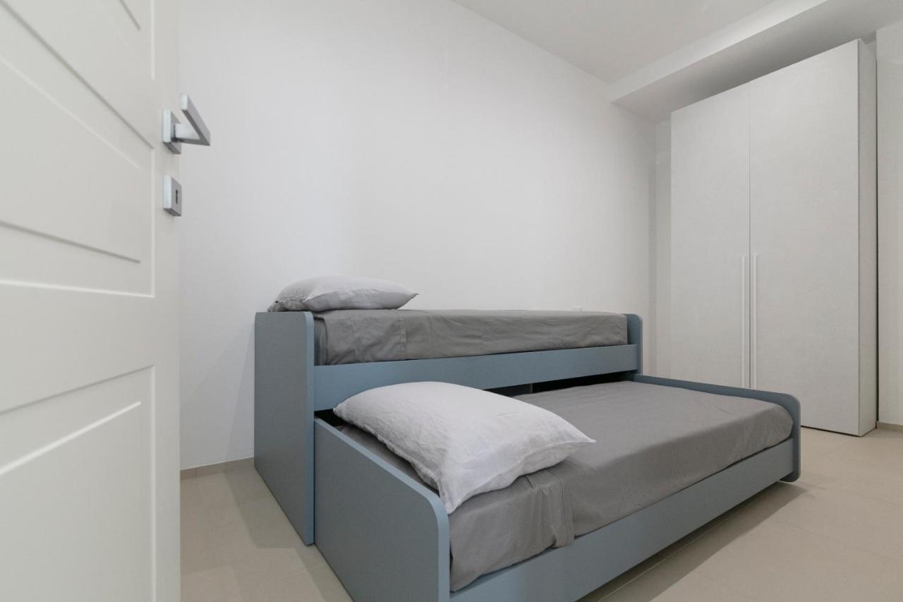 Apartment Terrace,1466304815:JPEG