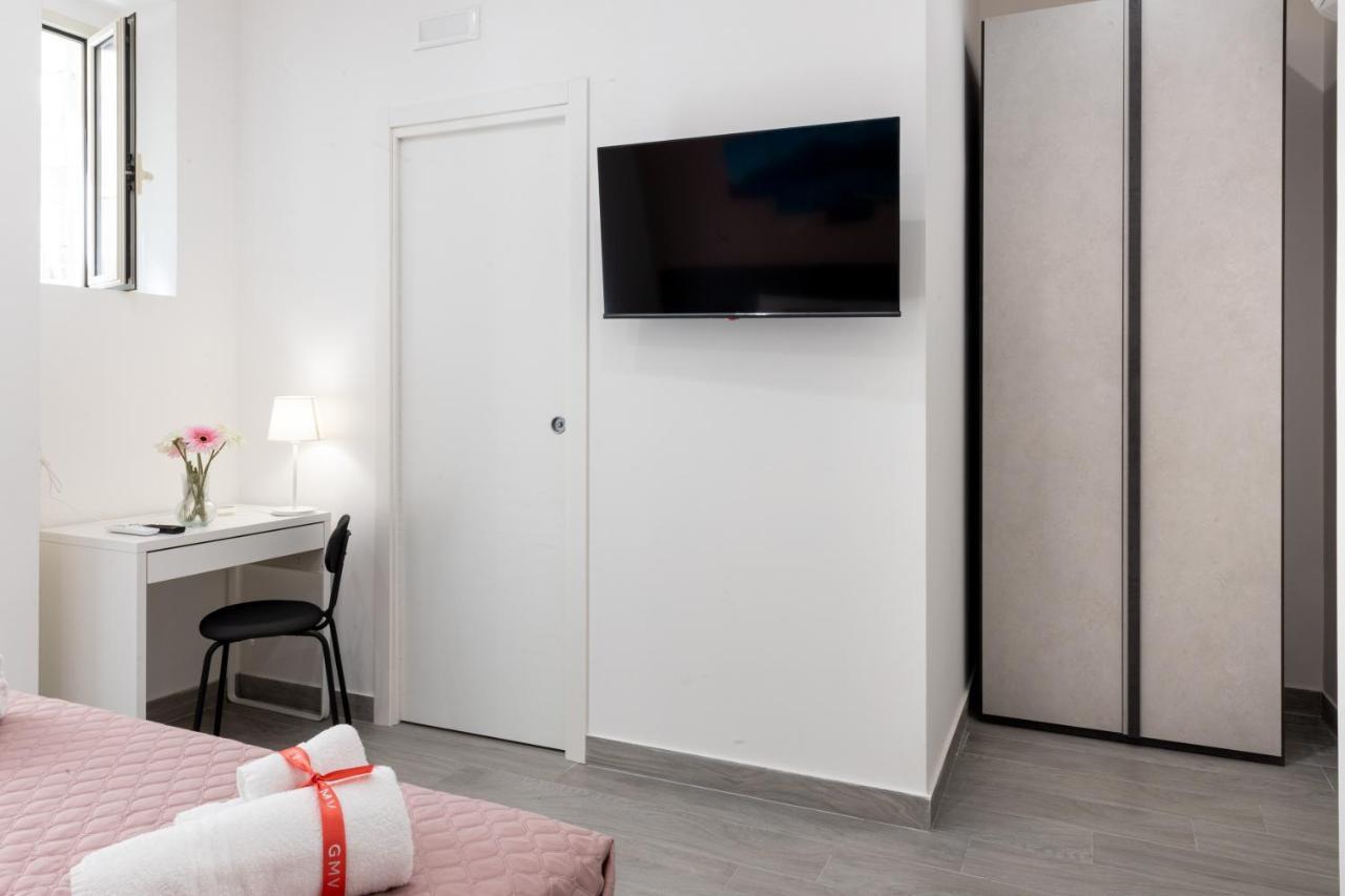 Double Room,1466321813:JPEG