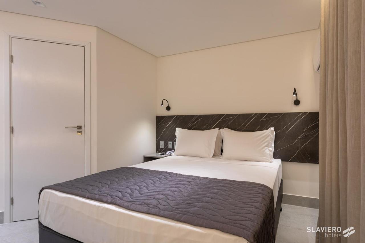 Deluxe Room,1466323907:JPEG