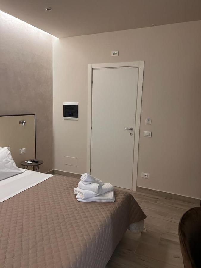 Large Double Room,1466453663:JPEG