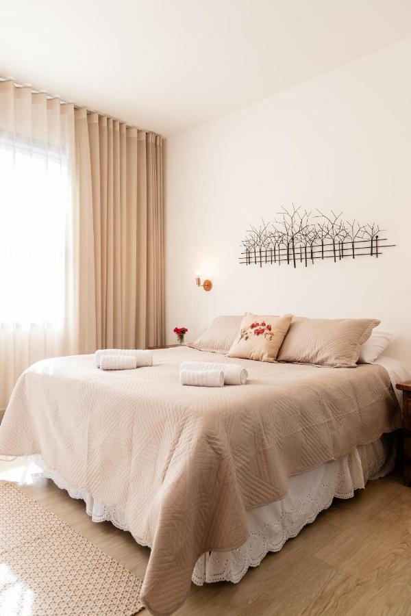Double Room,1466861246:JPEG