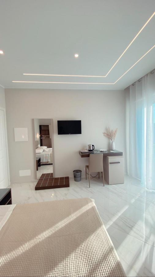 Triple Room,1466935391:JPEG