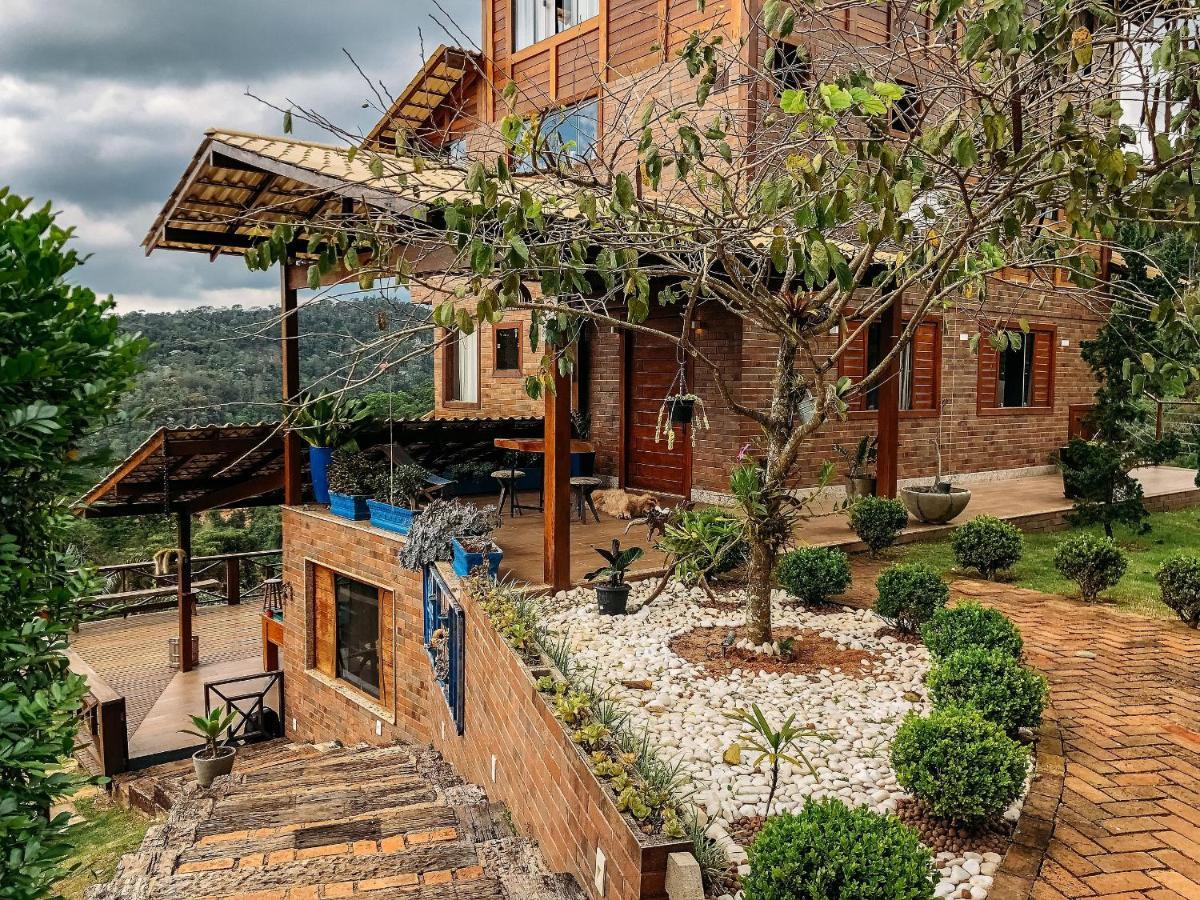 Four-Bedroom House,1522861801:JPEG