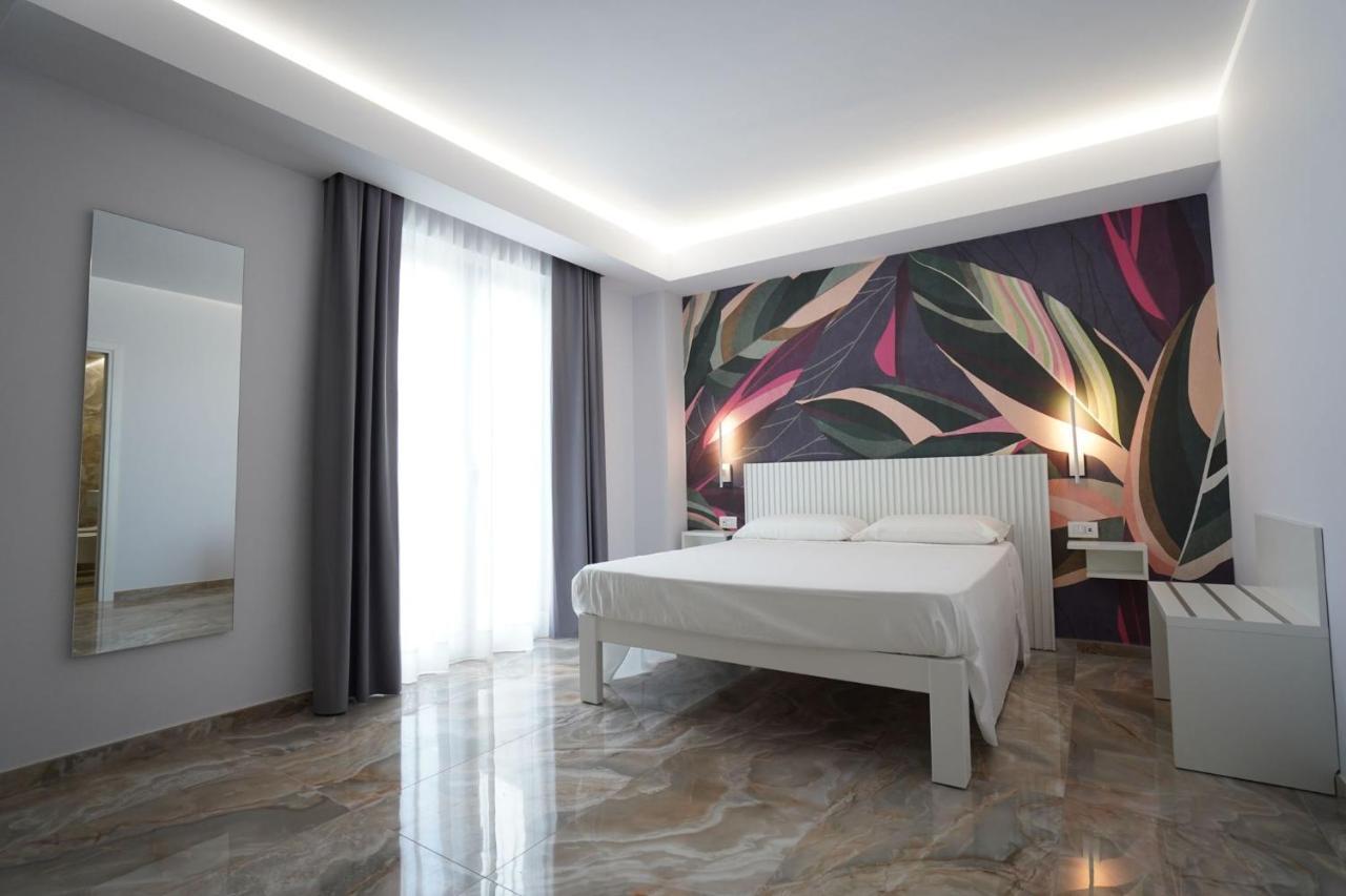 Double Room,1467102785:JPEG