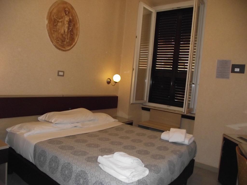 Economy Double Room,258201405:JPEG