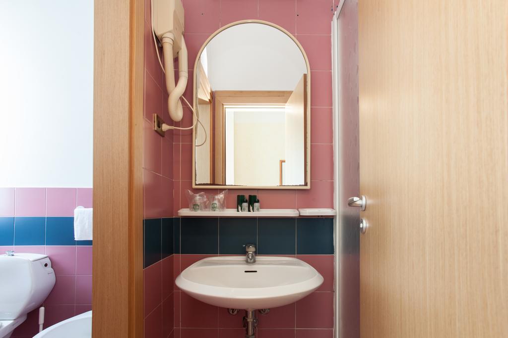 Double Room Kitchenette,146907806:JPEG