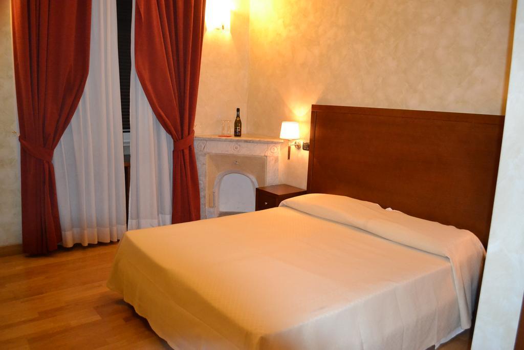 Double or Twin Room,146949680:JPEG