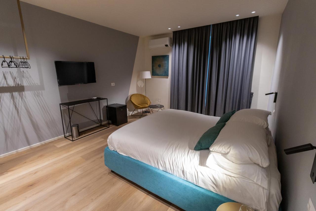 Junior Suite,1469004887:JPEG