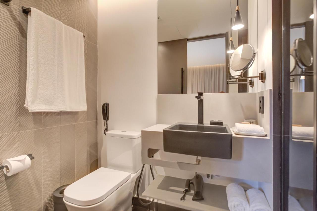 Double Room,1469057951:JPEG