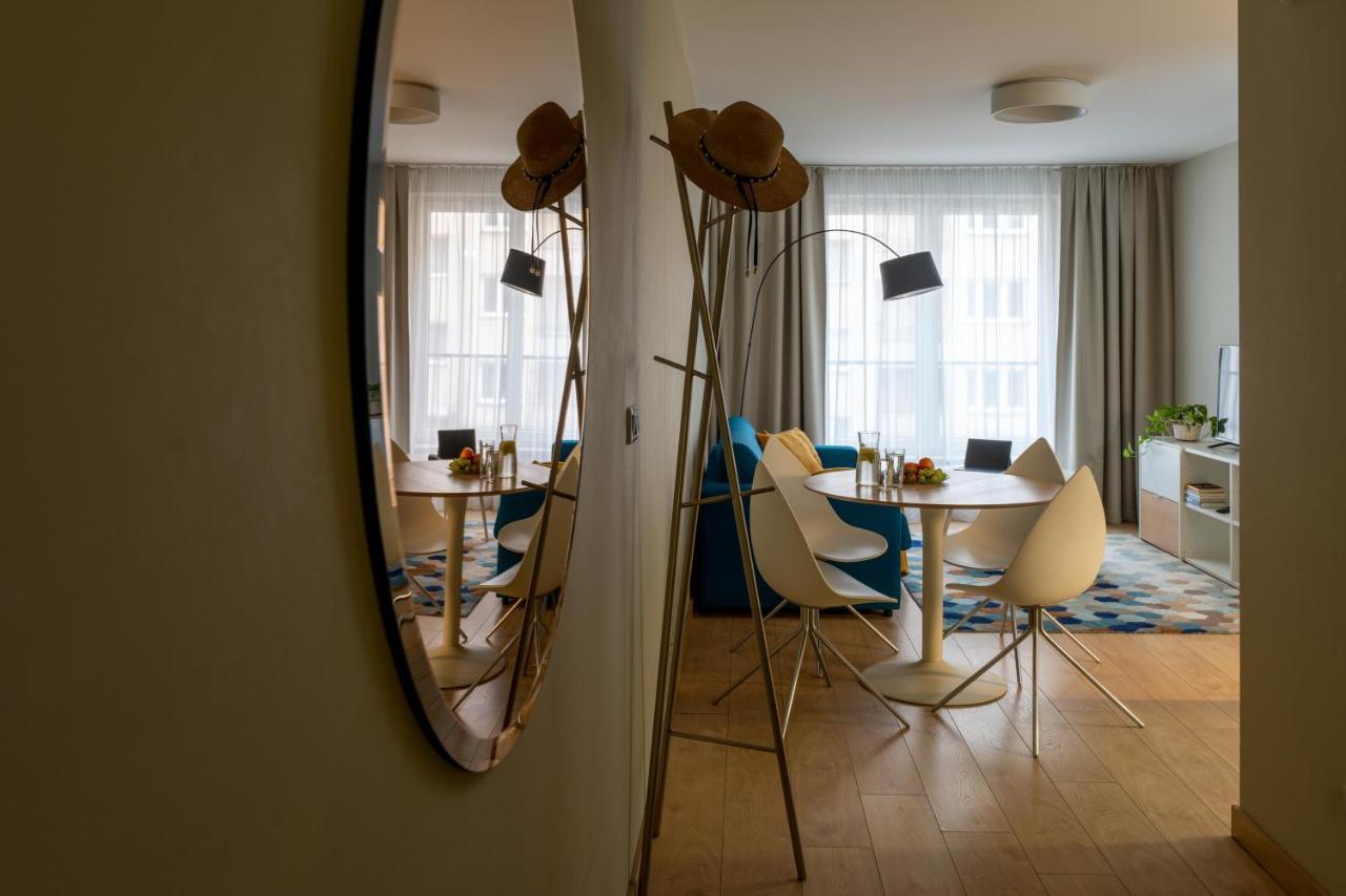 One-Bedroom Apartment,1469236880:JPEG