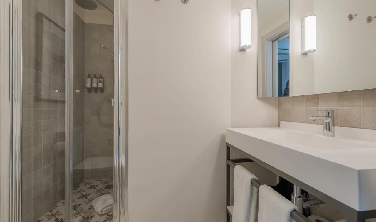 Double Room Balcony,1469617415:JPEG
