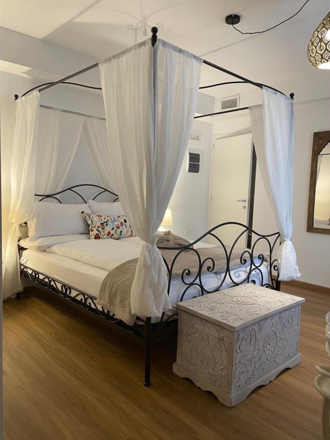 Double Room,1469356157:JPEG