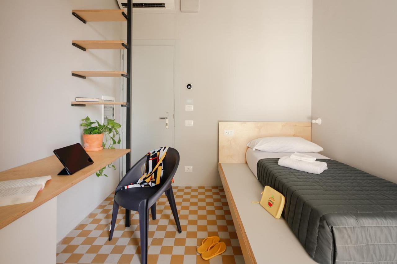 Single Room Balcony,1470127772:JPEG