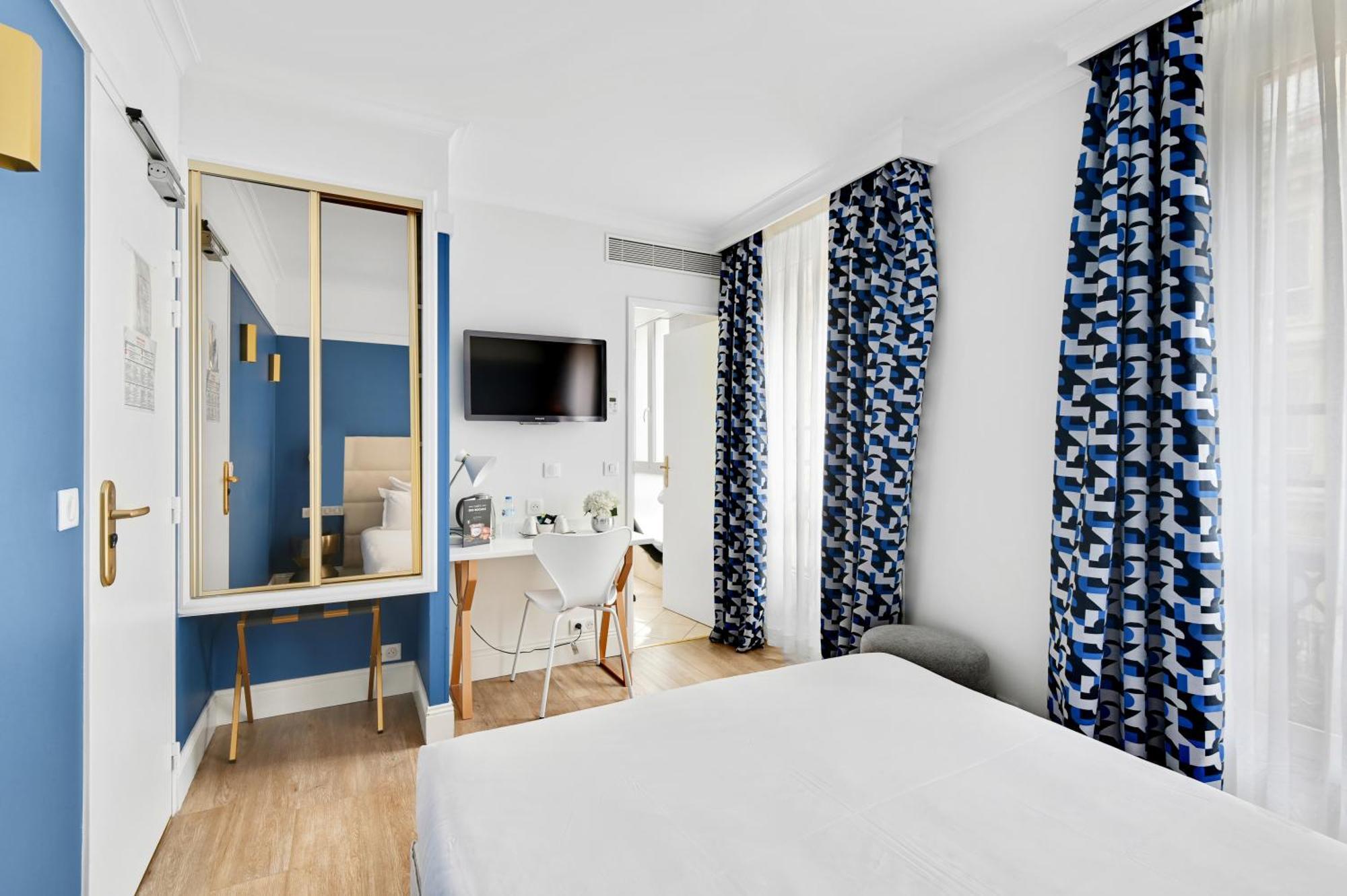 Premium Double Room,1470322148:JPEG