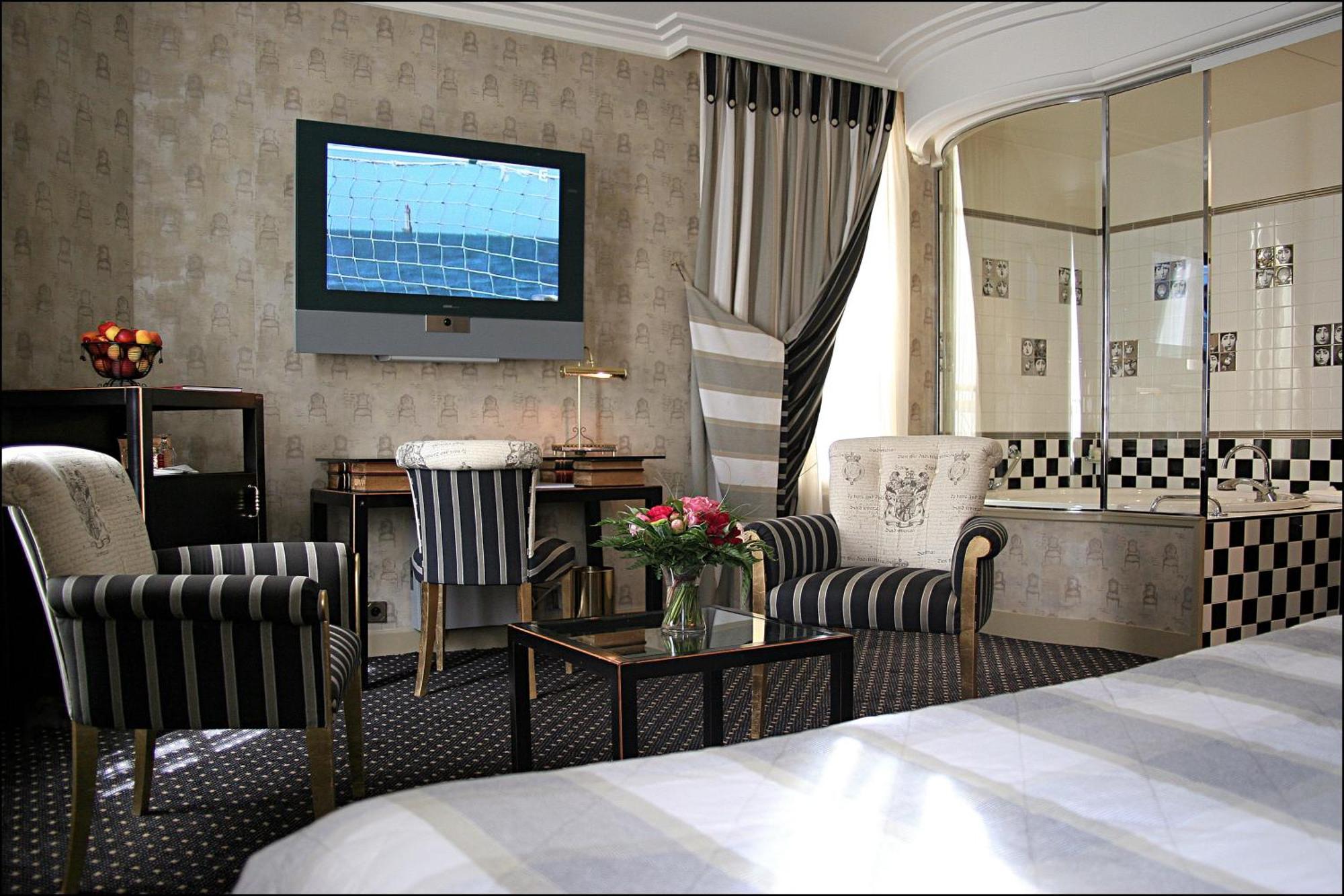 Junior Suite,1470324794:JPEG
