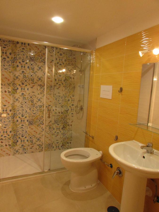 Double Room Private Bathroom,1470911078:JPEG