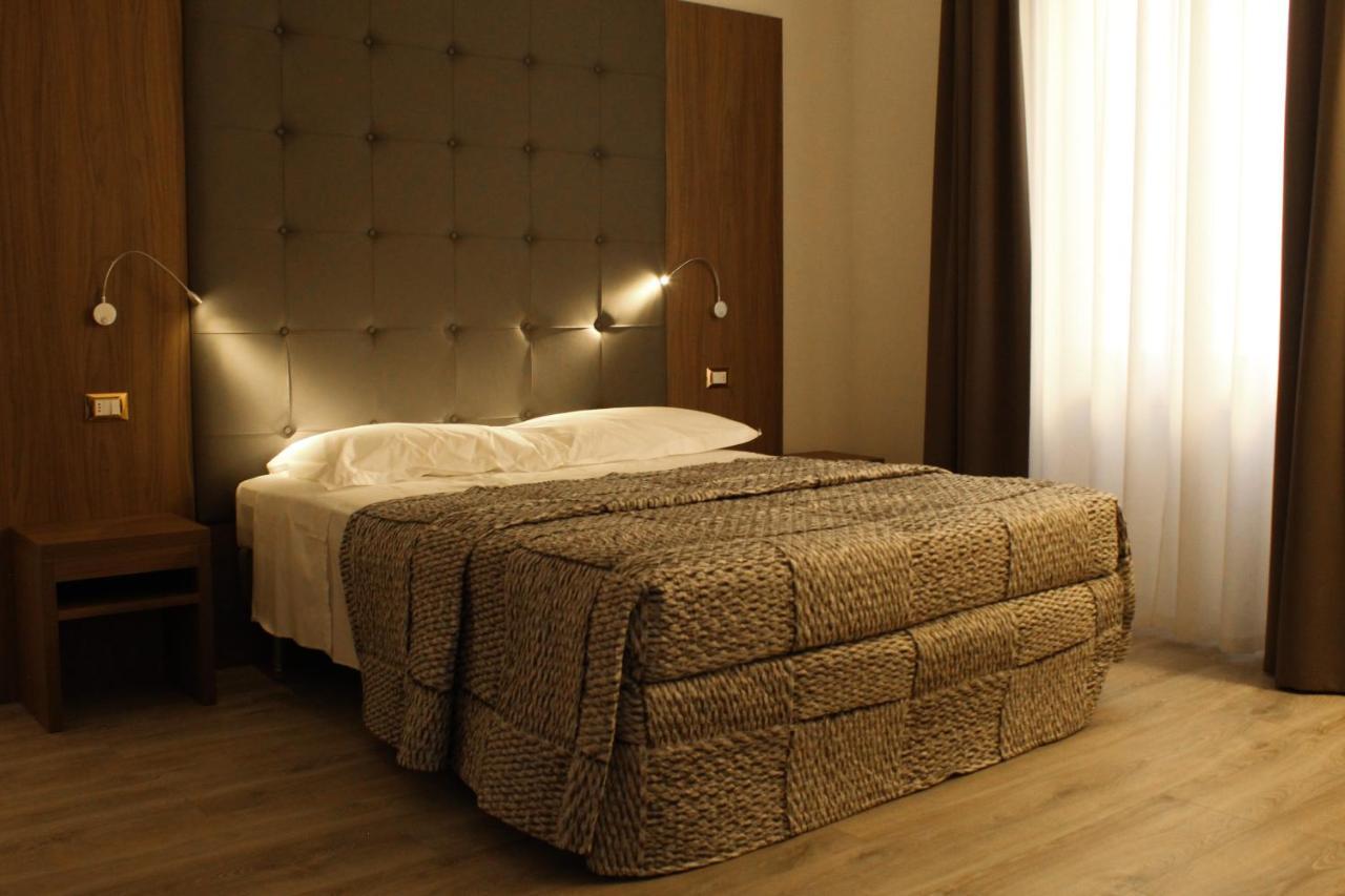 Superior Double Room,1472688403:JPEG