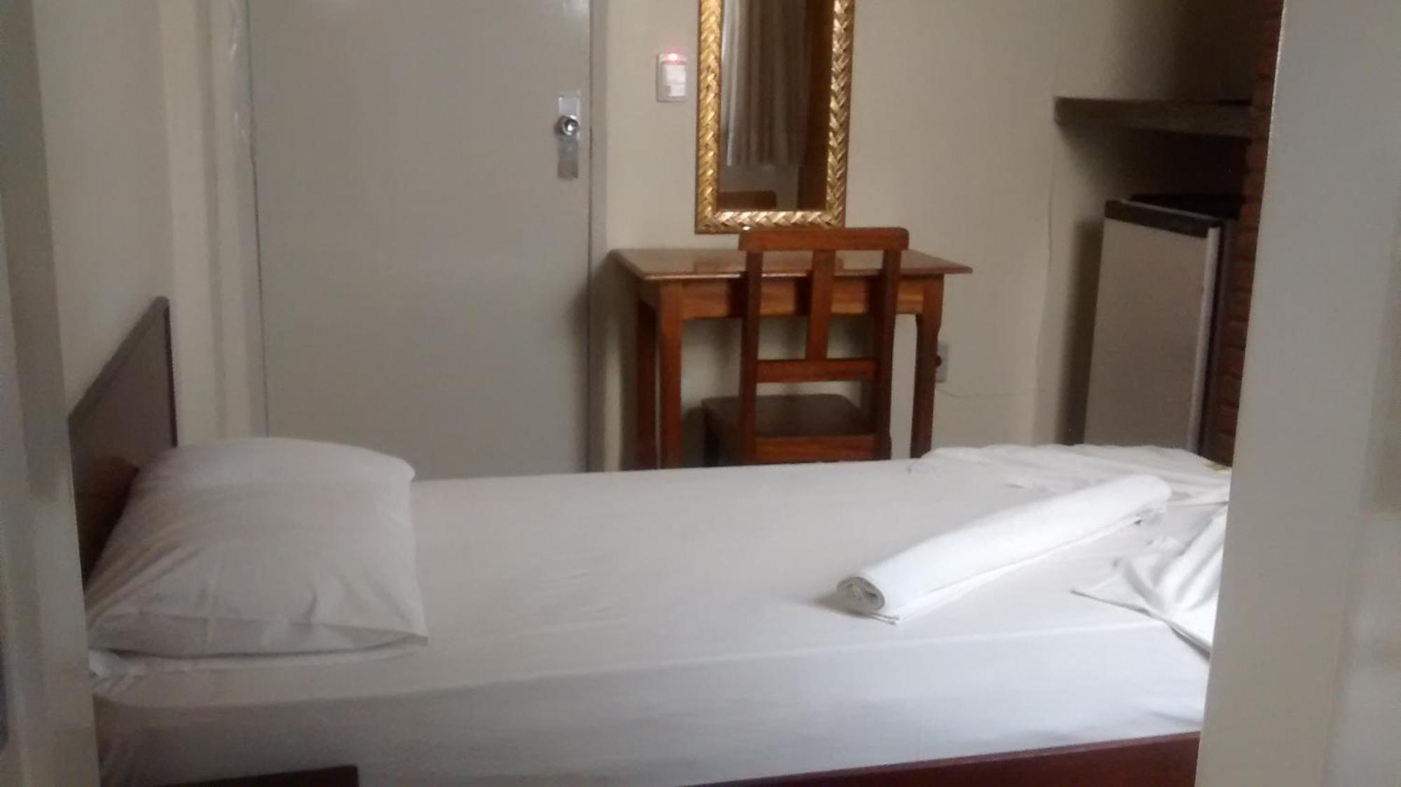 Standard Single Room,1473630073:JPEG