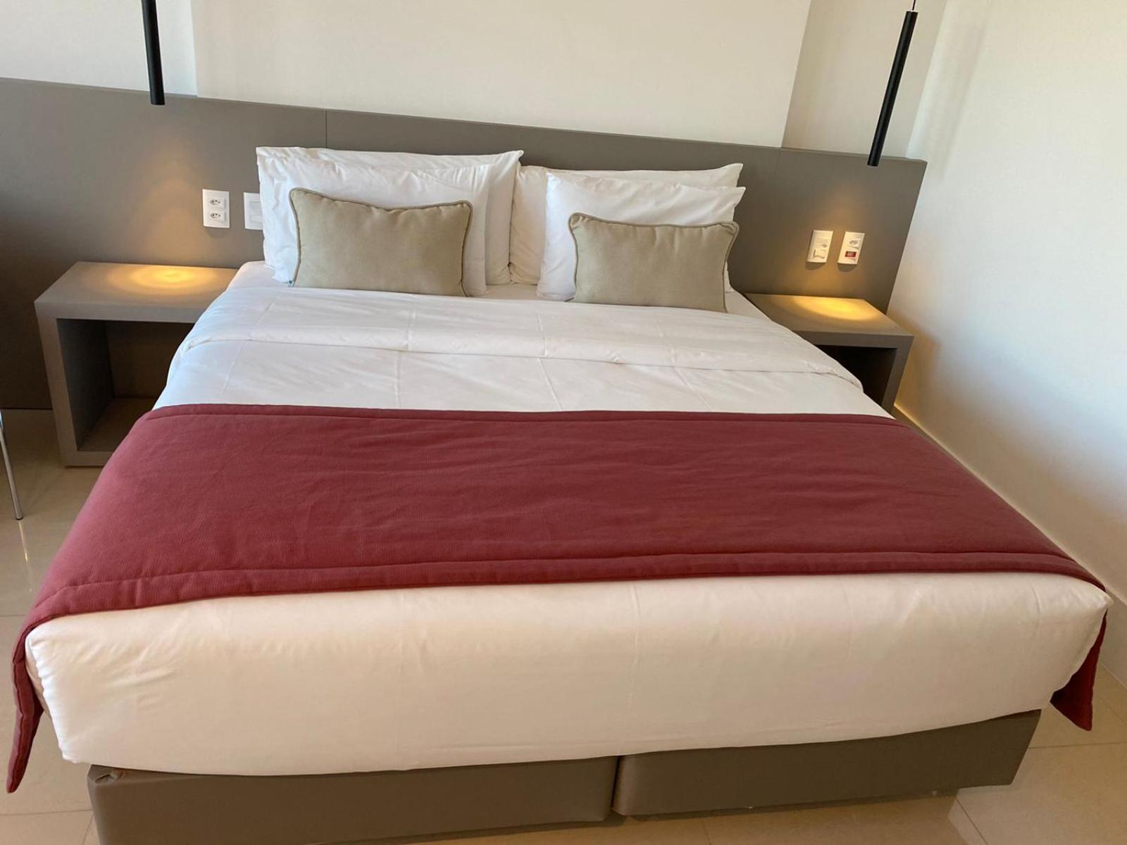 1 Queen Bed Executive Room Non-Smoking,1771317979:JPEG