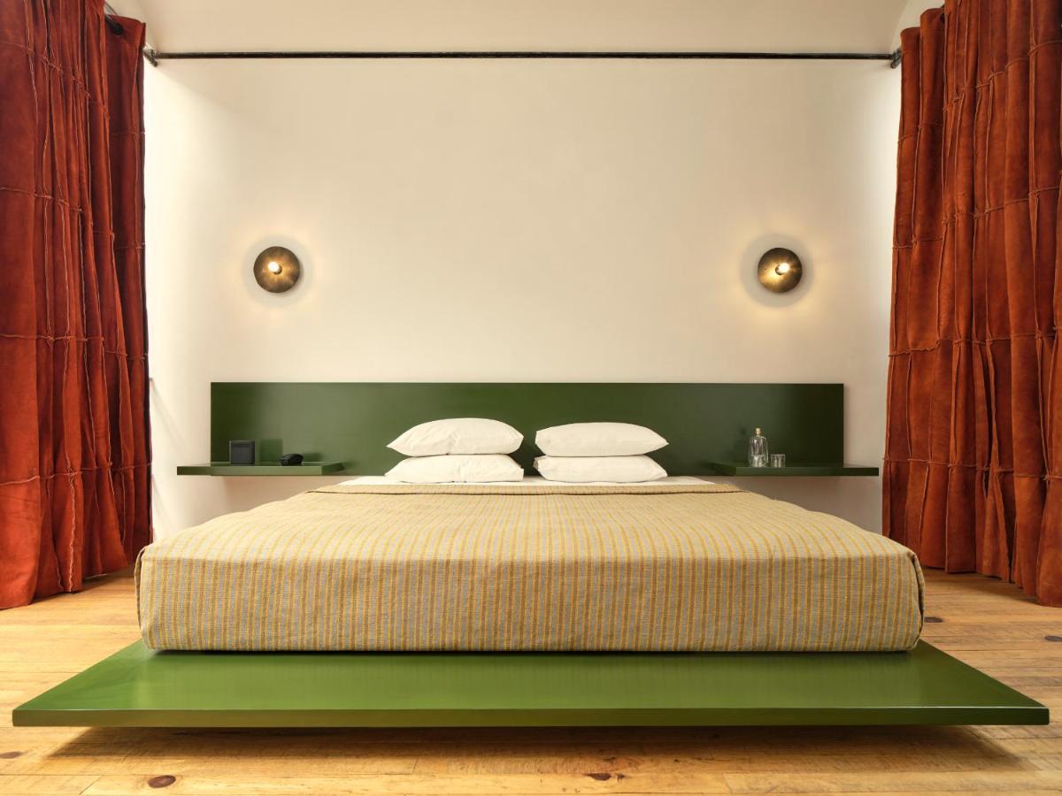 Double Room,1474642927:JPEG