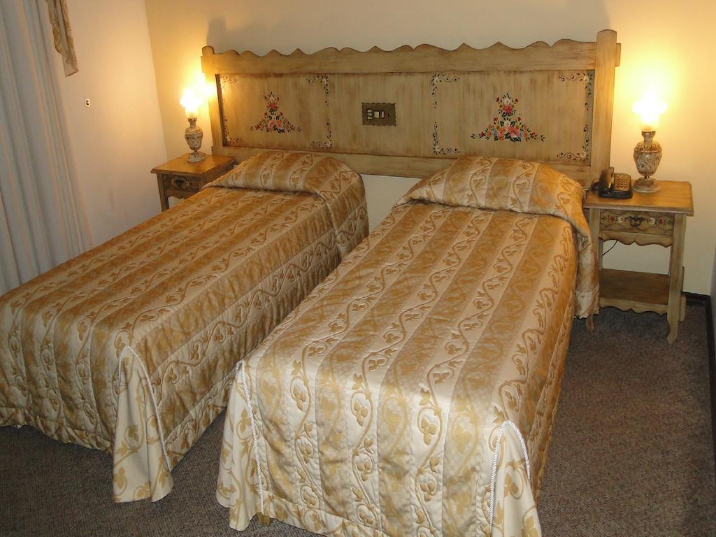 Quarto Standard com 2 Camas de Solteiro