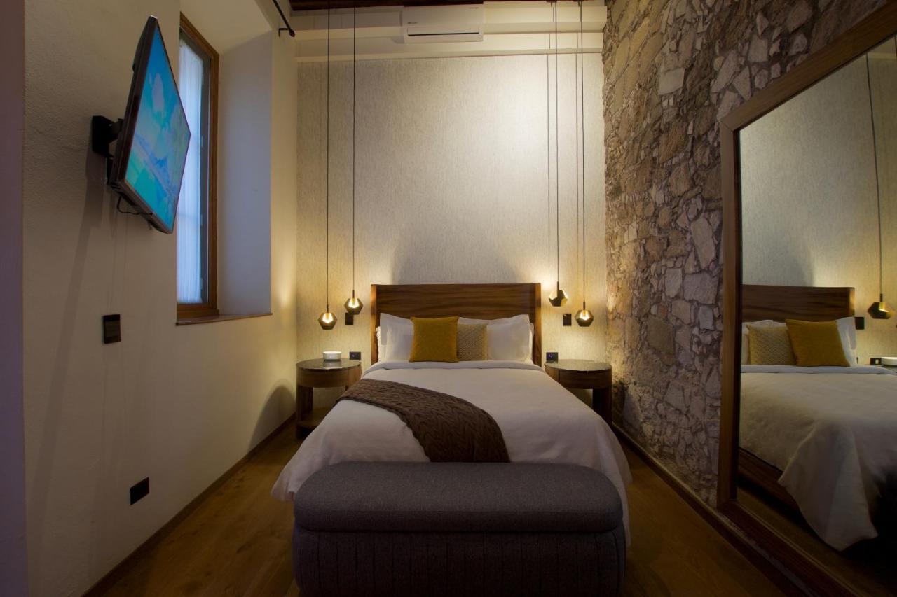 Deluxe Room,1480235876:JPEG