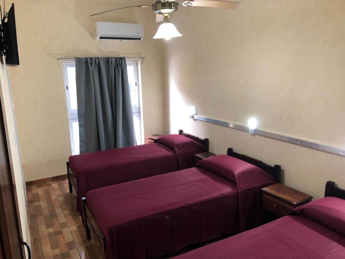 Triple Room Bathroom,1480499021:JPEG