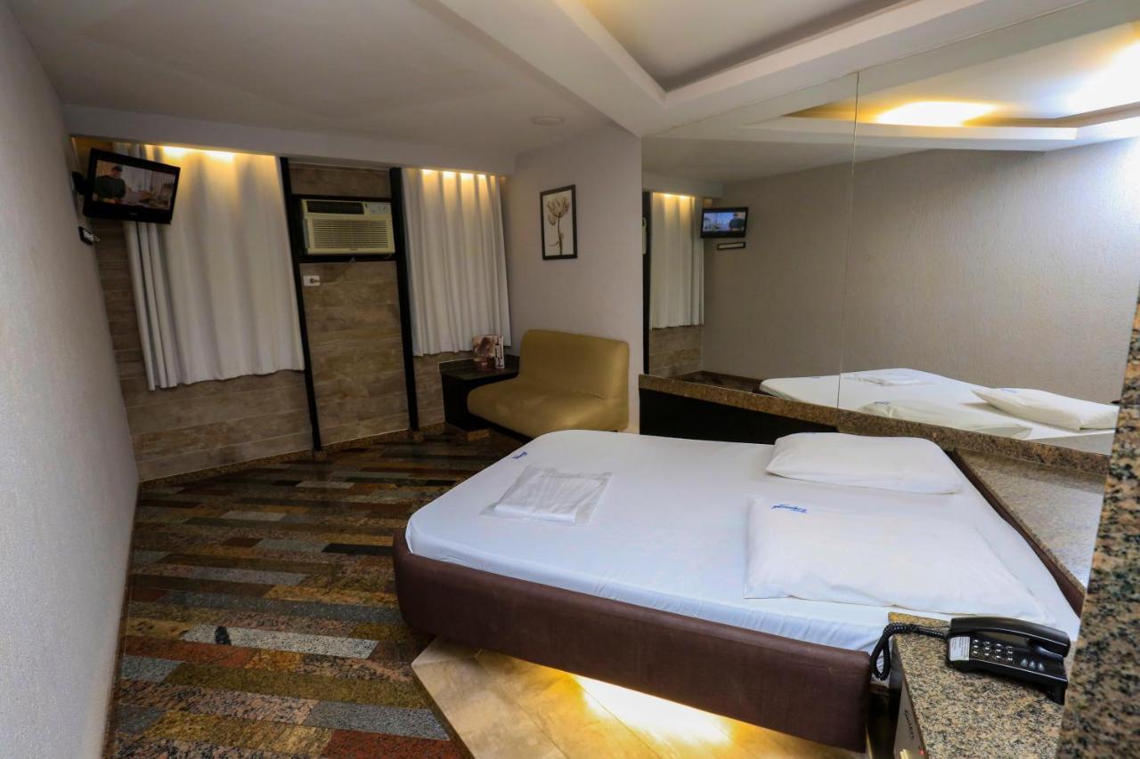 Quarto Duplo Standard