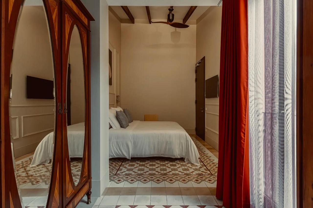 Deluxe Double Room Shower,1488610912:JPEG