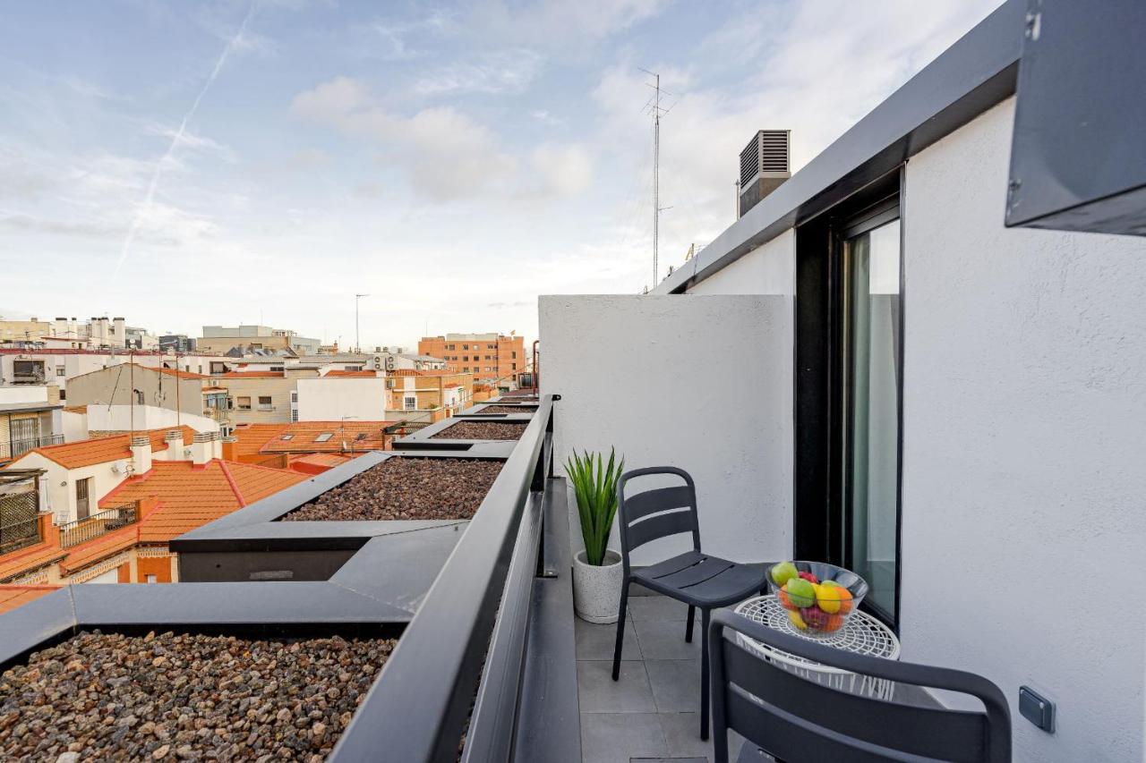 Studio Balcony