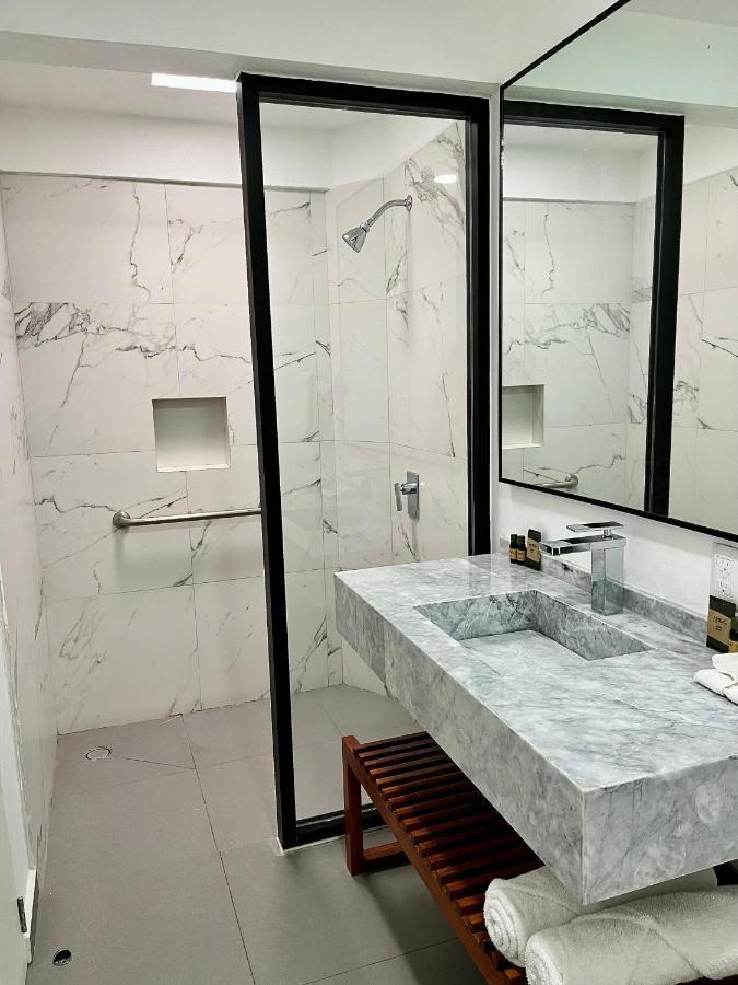 Two-Bedroom Suite,1490318983:JPEG